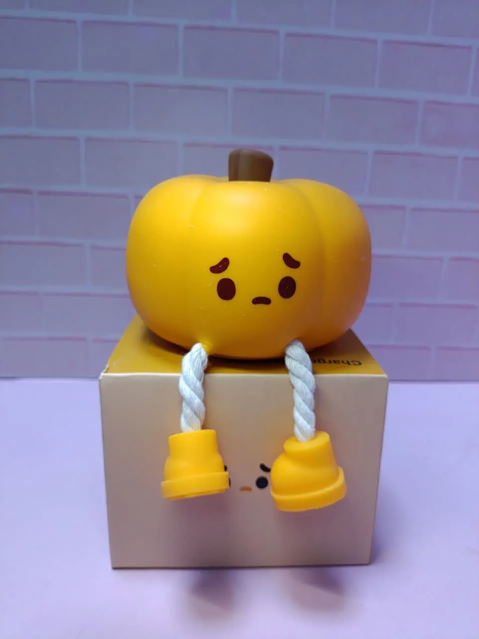 چراغ خواب سیلیکونی طرح کدو تنبل نشسته
